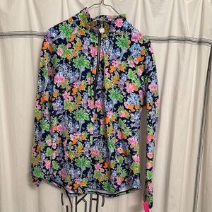 NWT Lilly Pulitzer Lilly loves Disney collab Large Women's quarter zip pullover